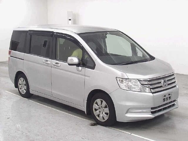 423 HONDA STEP WAGON RK1 2012 г. (JU Hiroshima)